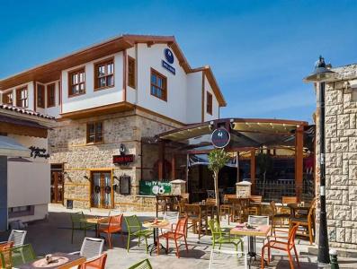 Goodman Bistro - 17