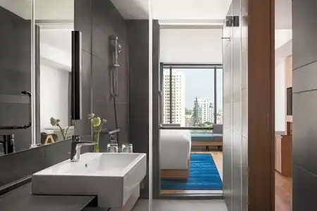 Courtyard by Marriott Phnom Penh - 57