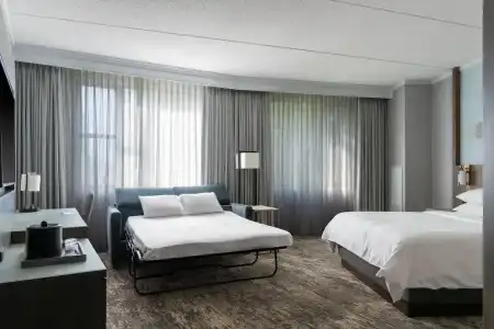 Courtyard by Marriott Chicago at Medical District / UIC - 3