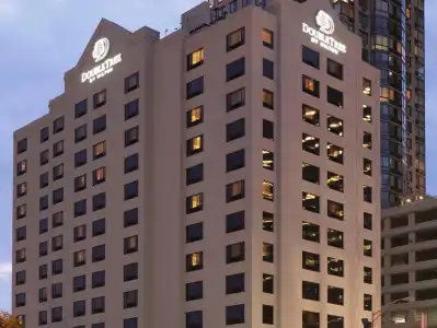 DoubleTree by Hilton & Suites Jersey City - 25