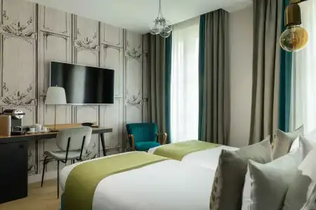 Lyric Paris - 114