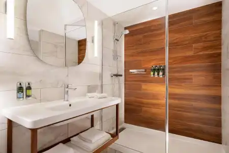 Le Meridien - 11