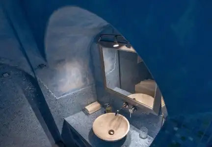 Above Blue Suites - 121