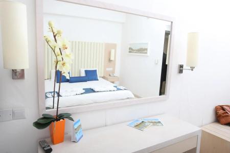Vrissiana Boutique Beach - 24