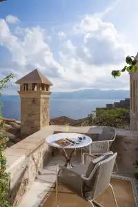 Moni Emvasis Luxury Suites - 39