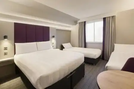 Premier Inn London Hanger Lane - 35