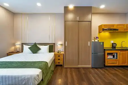Emerald Central - 50