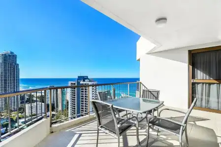 Surfers Century Oceanside Apartments - 173