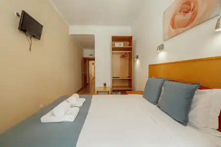 DownTown Guest House - 136