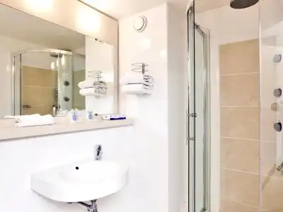Mercure Chartres Est - 122