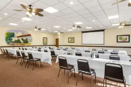 Best Western Plus Hacienda Old Town - 17