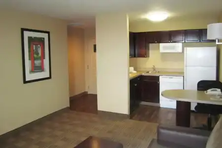 MainStay Suites Las Vegas Flamingo - 64