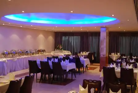 Al Madina Suites Doha - 15