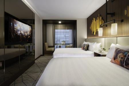 Hard Rock - 30