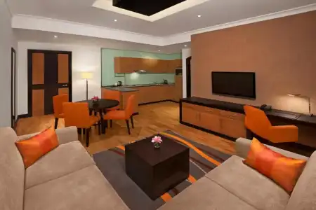 DoubleTree by Hilton & Residences Dubai Al Barsha - 50