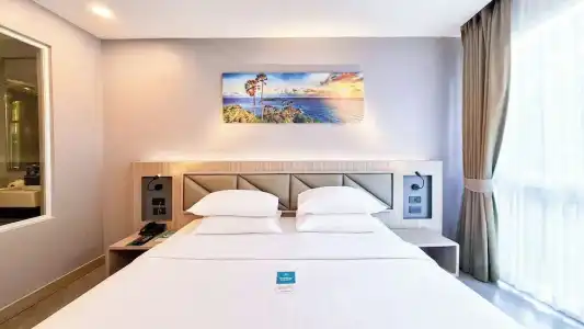 Clarian Beach Patong - 50
