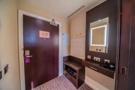 Premier Inn Al Jaddaf - 33
