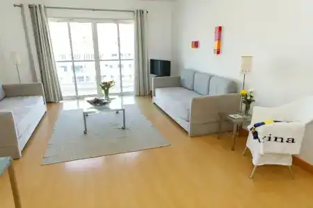 Marina Club I - 24