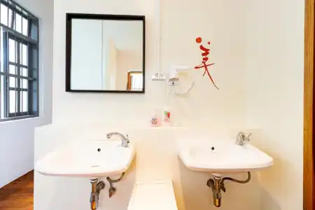 Yu Cafe Hostel - 67