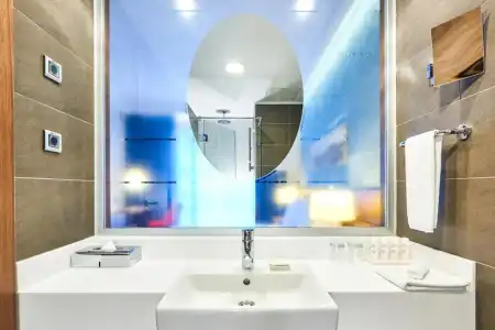 Radisson Blu, Kyiv Podil City Centre - 34