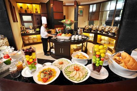 Holiday Inn Bandung Pasteur by IHG - 12