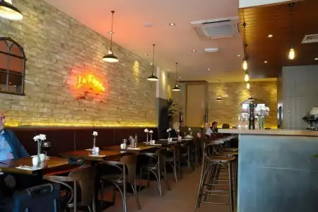 Kings Cross Inn - 11