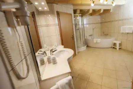 Alpen Resort & Spa - 9