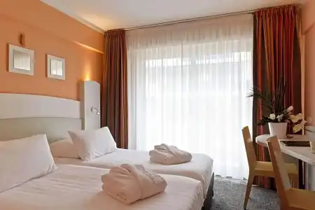 Best Western Astoria - 120