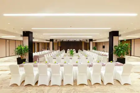 Melia Danang Beach Resort - 34