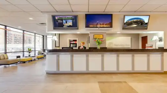 Holiday Inn & Suites Chicago - Downtown by IHG - 1