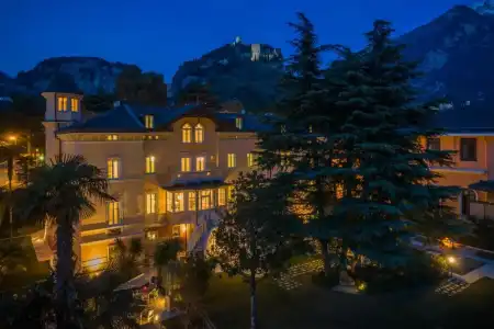 Villa Italia Luxury Suites and Apartments - 8