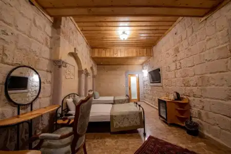 Cratus Stone Palace - 44