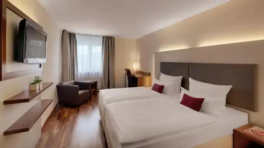 Newton Heilbronn - 4