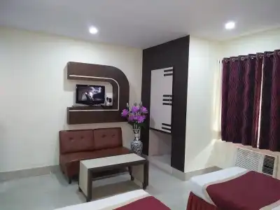 Executive Tower - 79