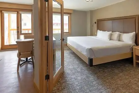 Moose And Suites - 151