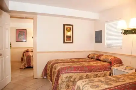 Coliseum Ocean Resort - 44
