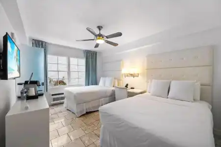 Beacon South Beach - 39