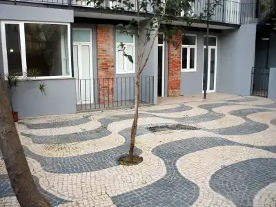 Lisbon Style Guesthouse - 10