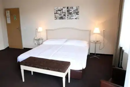 Hitrental Stauffacher Apartments - 14
