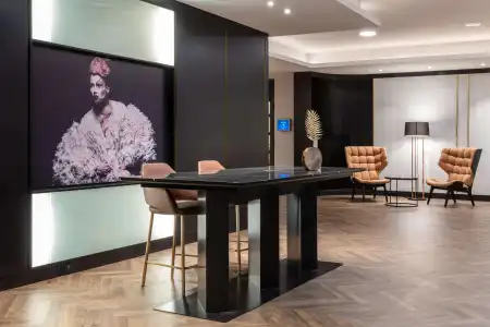 Radisson Blu, - 3