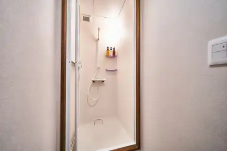 &AND HOSTEL SHINSAIBASHI EAST - 13