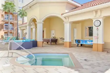 The Point & Suites Orlando - 12