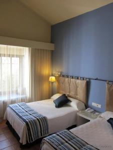 PortAventura - Includes unlimited access PortAventura Park & 1 access Ferrari Land - 10