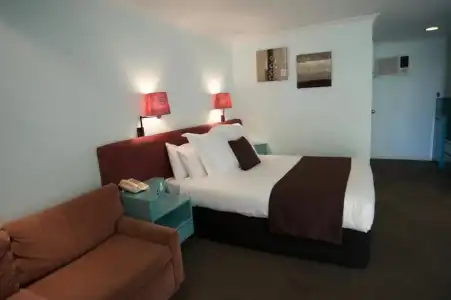 SureStay by Best Western The Clarence on Melville - 33