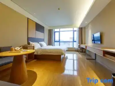 JI (Shanghai Hongqiao National Exhibition Center Shenhong Road) - 24