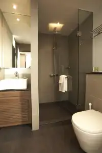 Sukhumvit Suites - 30