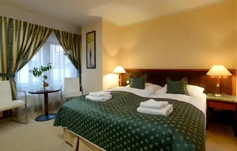 Grand - 105