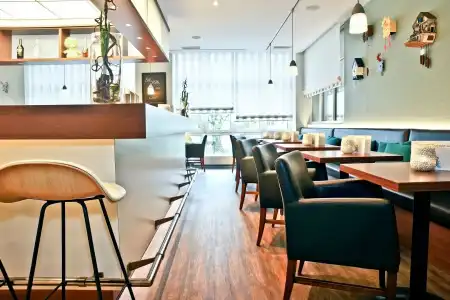 Courtyard by Marriott Dresden - 18