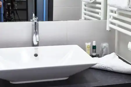 Best Western Le Cheval Blanc - Vieux Port - 247