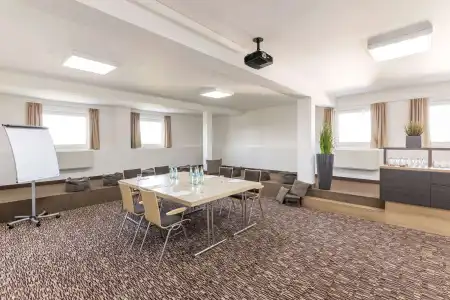 Park Inn by Radisson Goettingen - 19